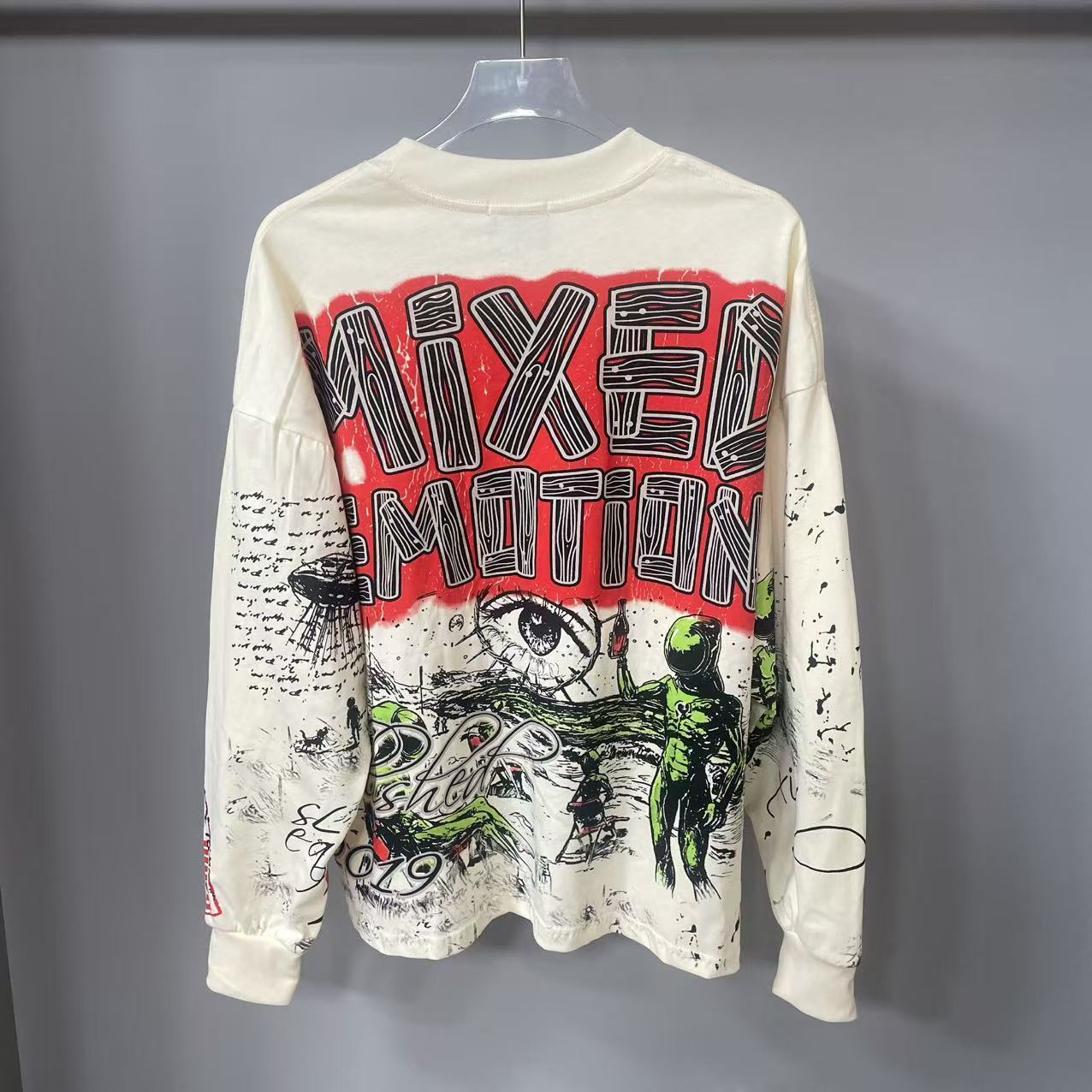 Hochwertiges Designer MIXED-EM – Street Fashion Clothes Bewertung und Preis